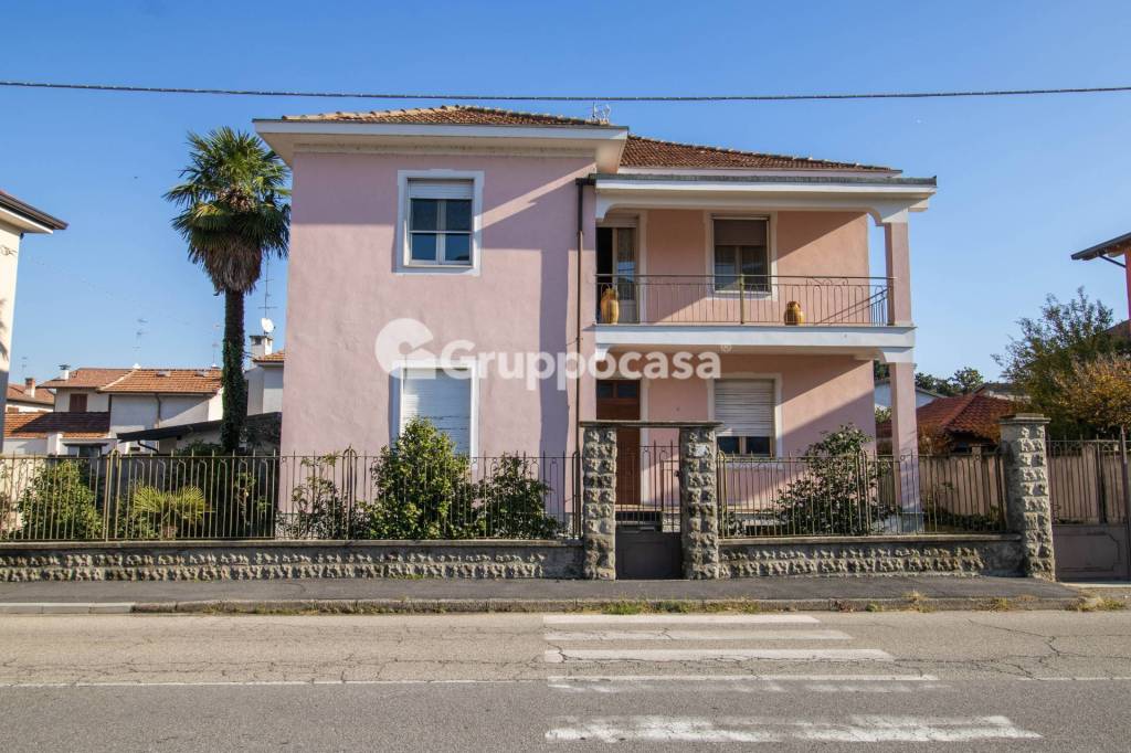Villa Bifamiliare in vendita a Robecco sul Naviglio via Gorizia, 6