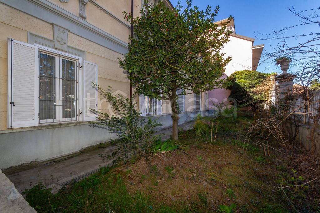Appartamento in vendita a Collegno corso Francia, 219