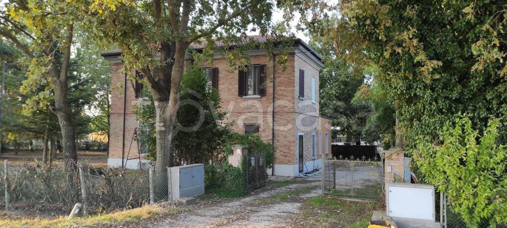Rustico in in vendita da privato a Ravenna via Becchi Tognini Est, 65A