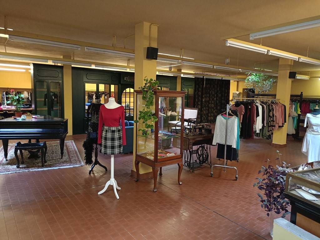 Magazzino in vendita a Legnano via Giovanni Strobino