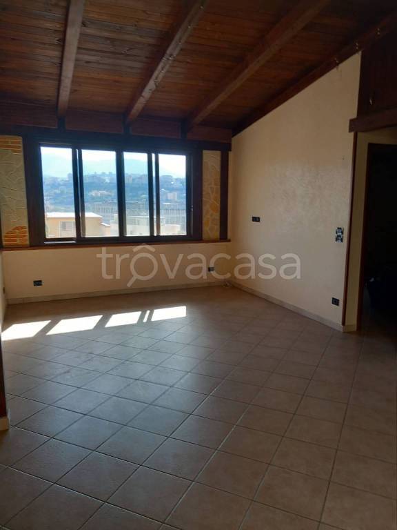 Appartamento in in vendita da privato a Reggio di Calabria via Reggio Campi Tronco 2, 7