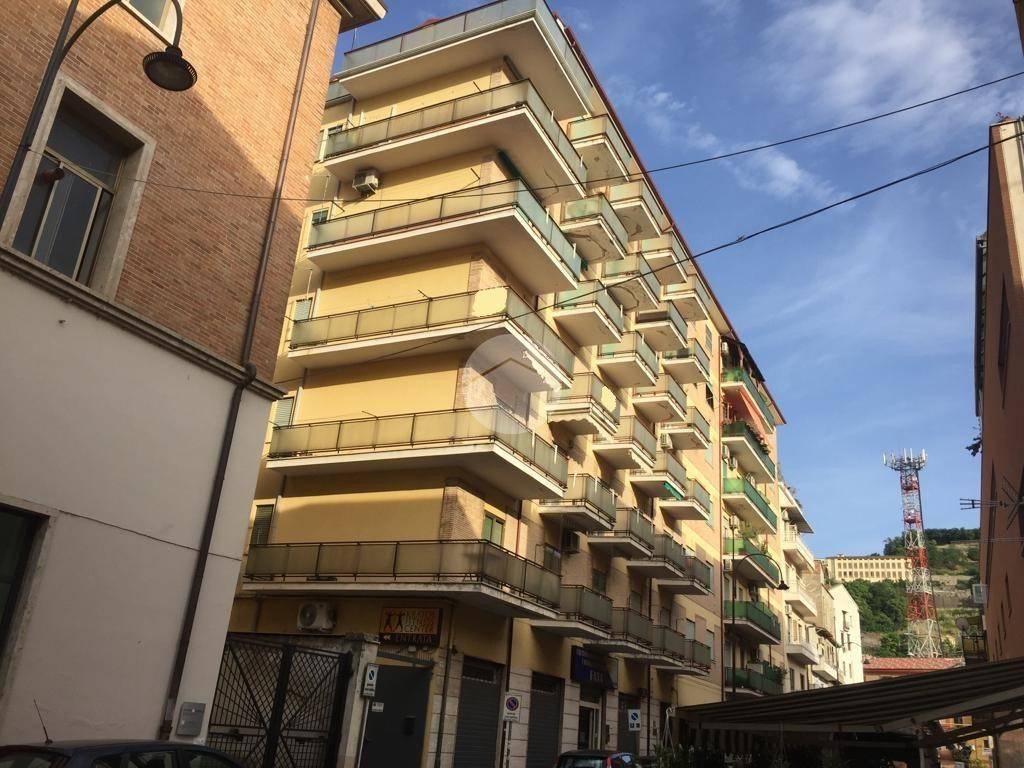 Appartamento in vendita a Cosenza via Monte Baldo, 18