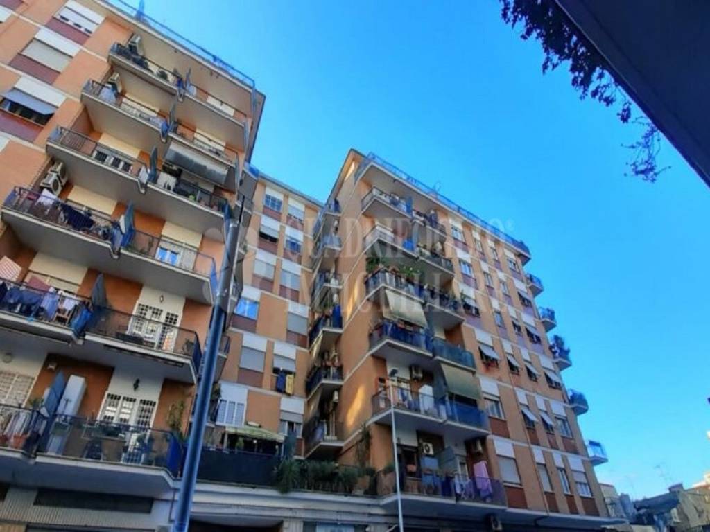 Appartamento in vendita a Roma via Antonio Raimondi, 82