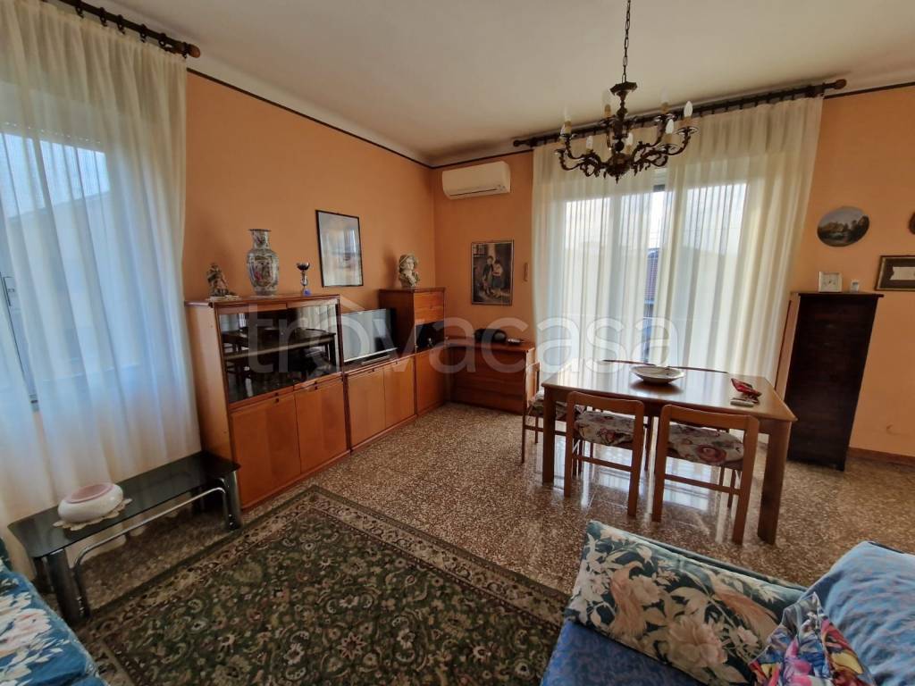 Appartamento in vendita a Lainate via Filippo Turati, 6