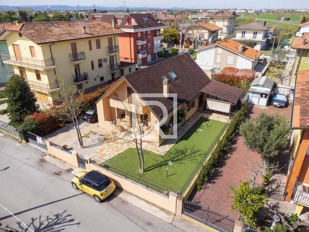 Villa in vendita a Bellaria-Igea Marina umberto Giordano, 22
