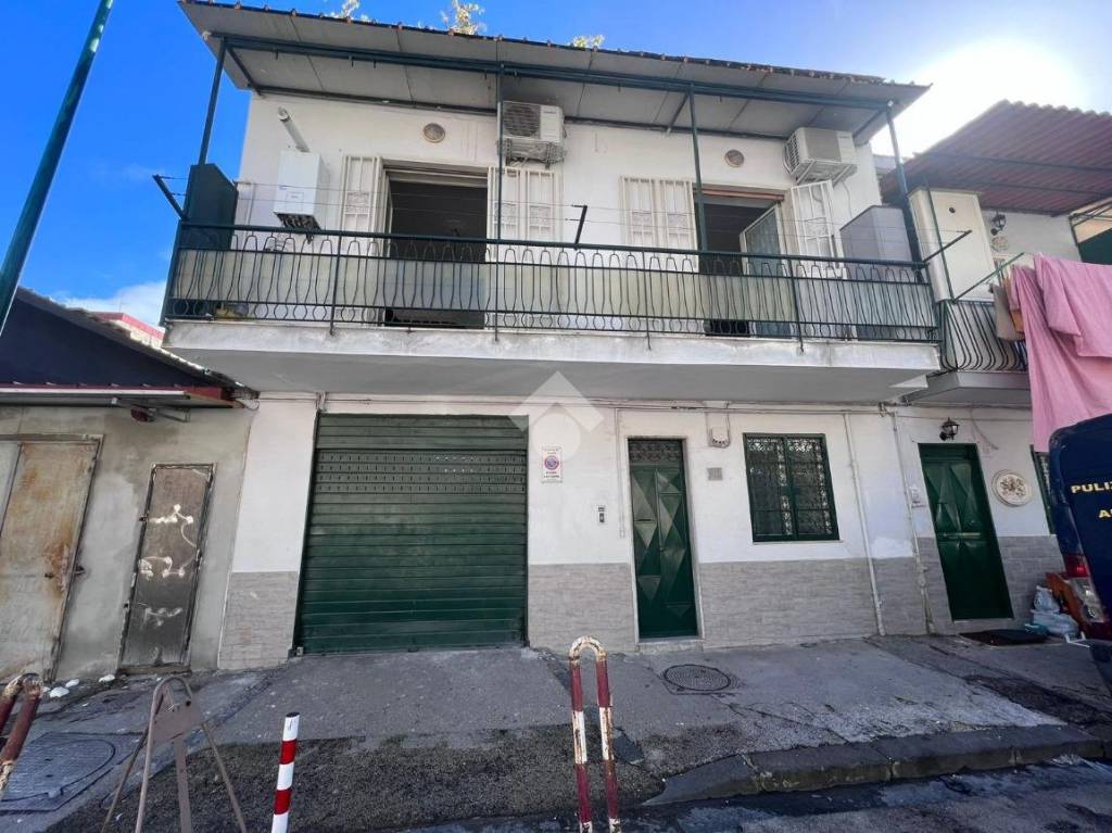 Appartamento in vendita a Napoli via Abate Desiderio, 70