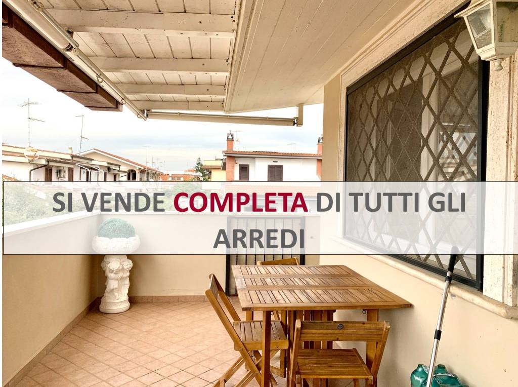 Appartamento in vendita a Pomezia via Piripoli