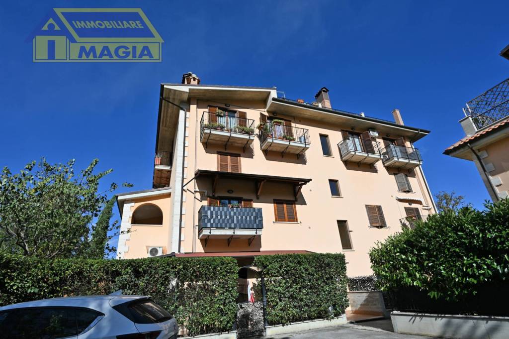 Appartamento in vendita ad Ascoli Piceno frazione marino del tronto, 197