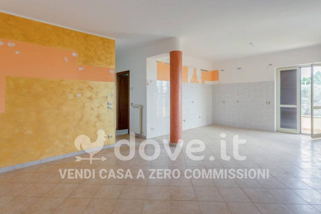 Appartamento in vendita a Siderno via Garino, snc