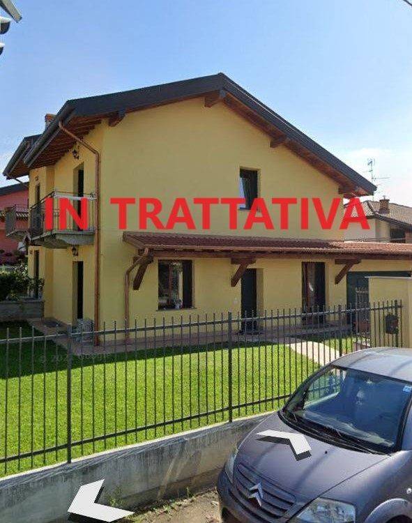 Villa in in vendita da privato a Cardano al Campo via San Rocco, 61