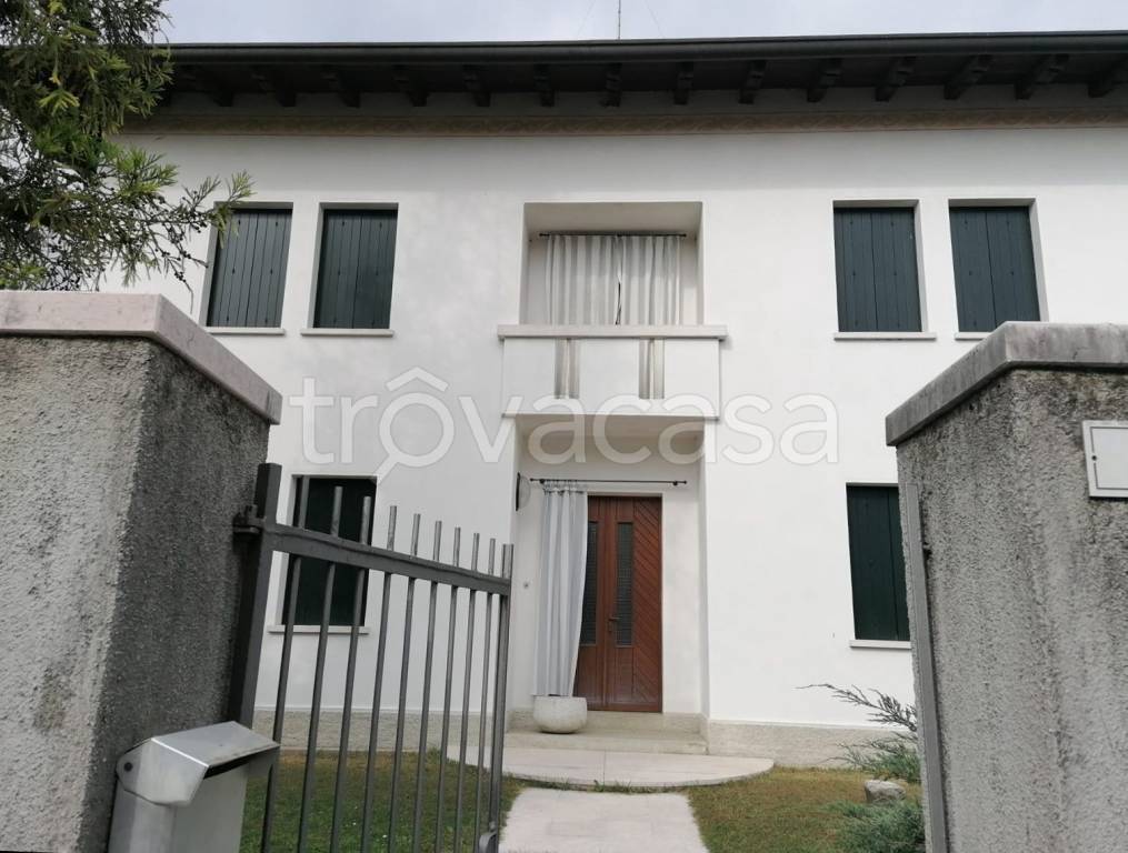 Villa in vendita a Polcenigo via Scudet