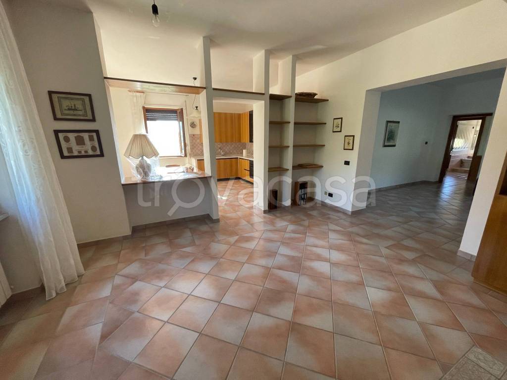Appartamento in vendita a Cantalice via Santa Croce, 12