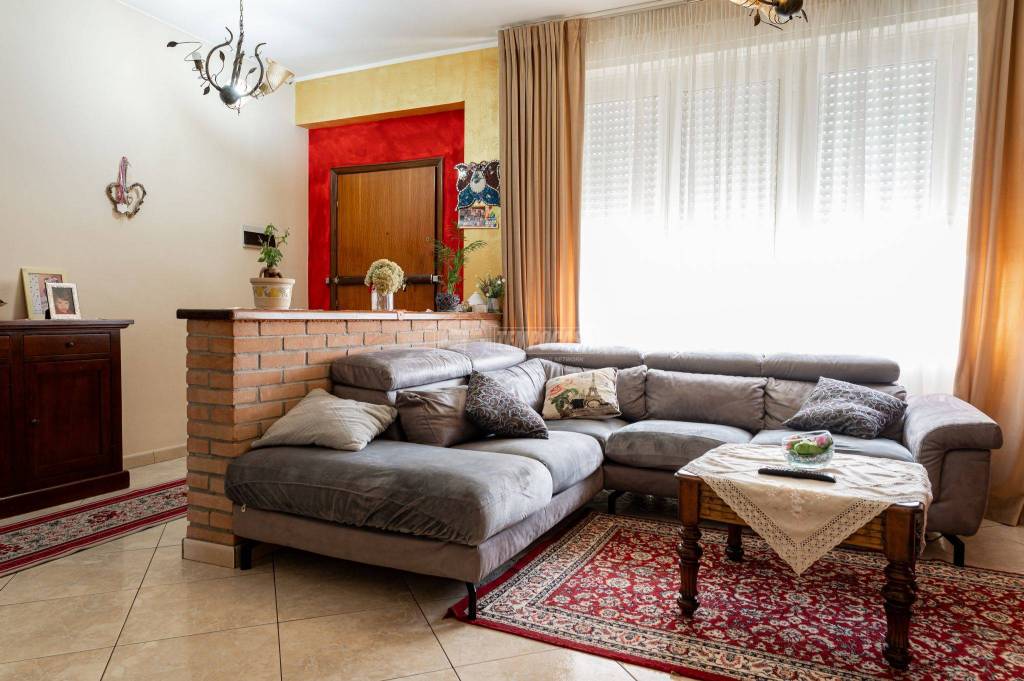 Appartamento in vendita a Chiari via a. Andreoli
