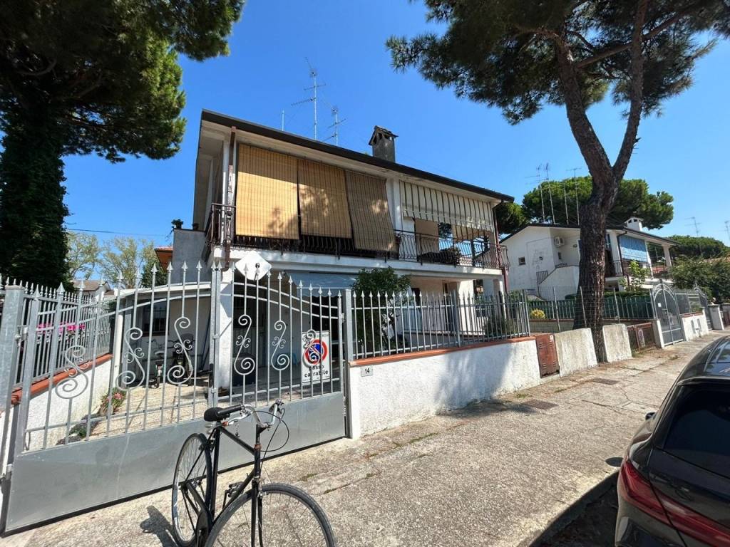 Villa a Schiera in vendita a Comacchio via Giuseppe Gioachino Belli, 8