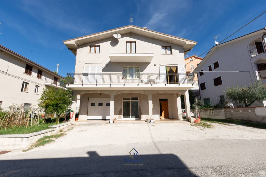 Villa in vendita a Torre San Patrizio via Alessandro Volta, 17