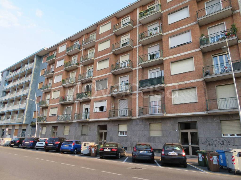 Appartamento in vendita a Moncalieri via Pastrengo