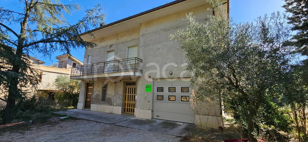 Villa in vendita a Mogliano contrada Fonteschiava, 10