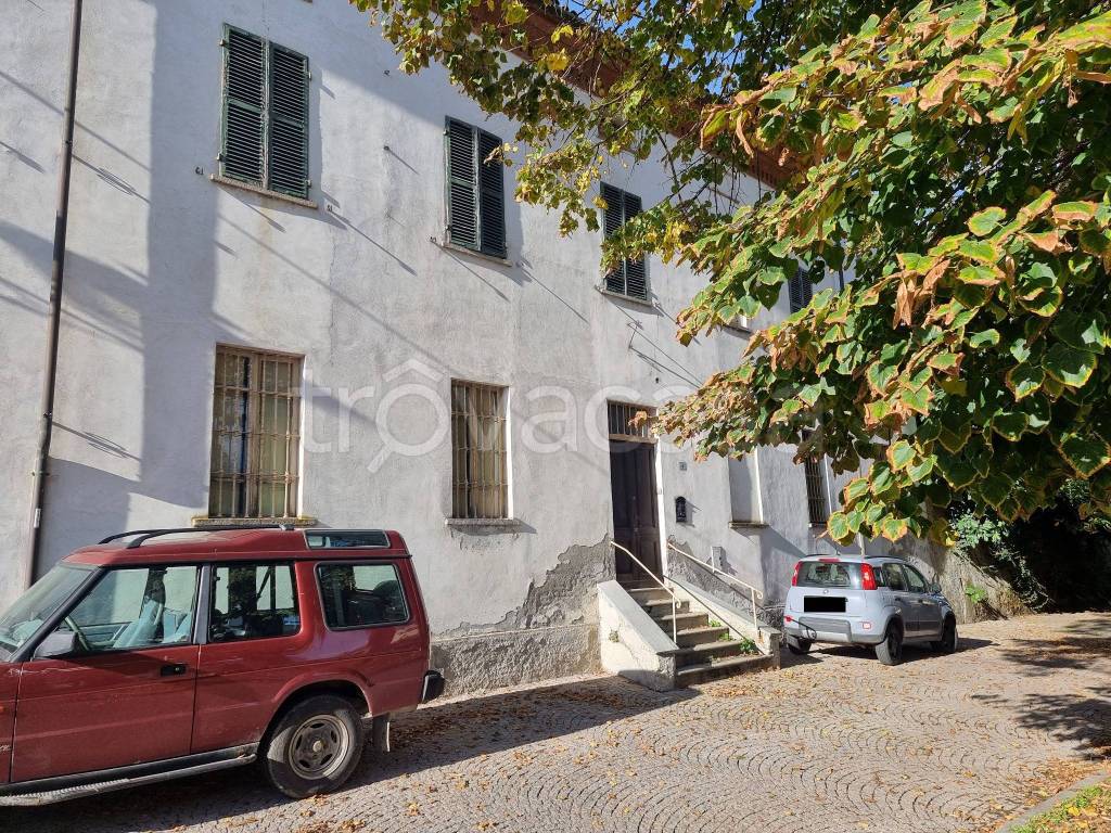 Casa Indipendente in vendita a Frugarolo piazza Vittorio Veneto, 4