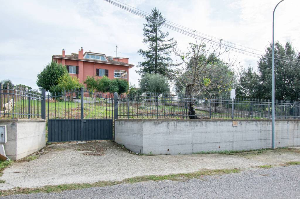 Villa in vendita a Palombara Sabina viale Andromeda, 51