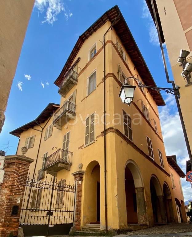 Appartamento in vendita a Biella vicolo San Giacomo, 4