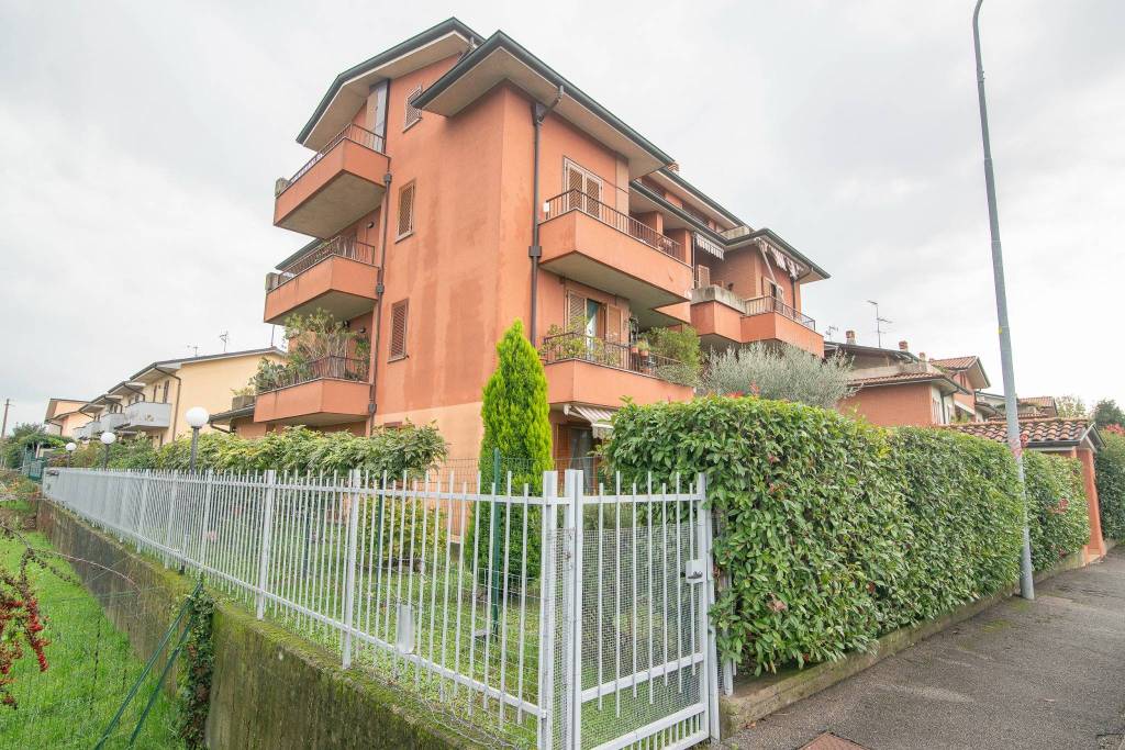 Appartamento in vendita a Fara Gera d'Adda via Don Lorenzo Milani