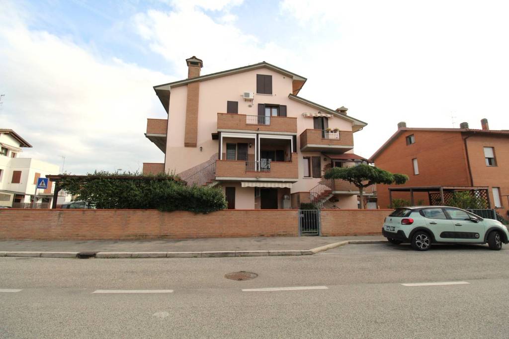 Casa Indipendente in vendita a Ravenna via Terzo Casadio, 16