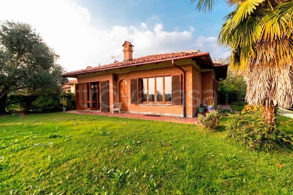 Villa Bifamiliare in vendita a Pino Torinese via Montolino, 29