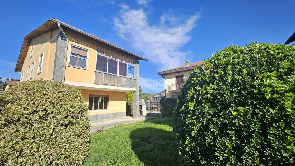Villa in vendita a Rivarolo Canavese via Isonzo, 6