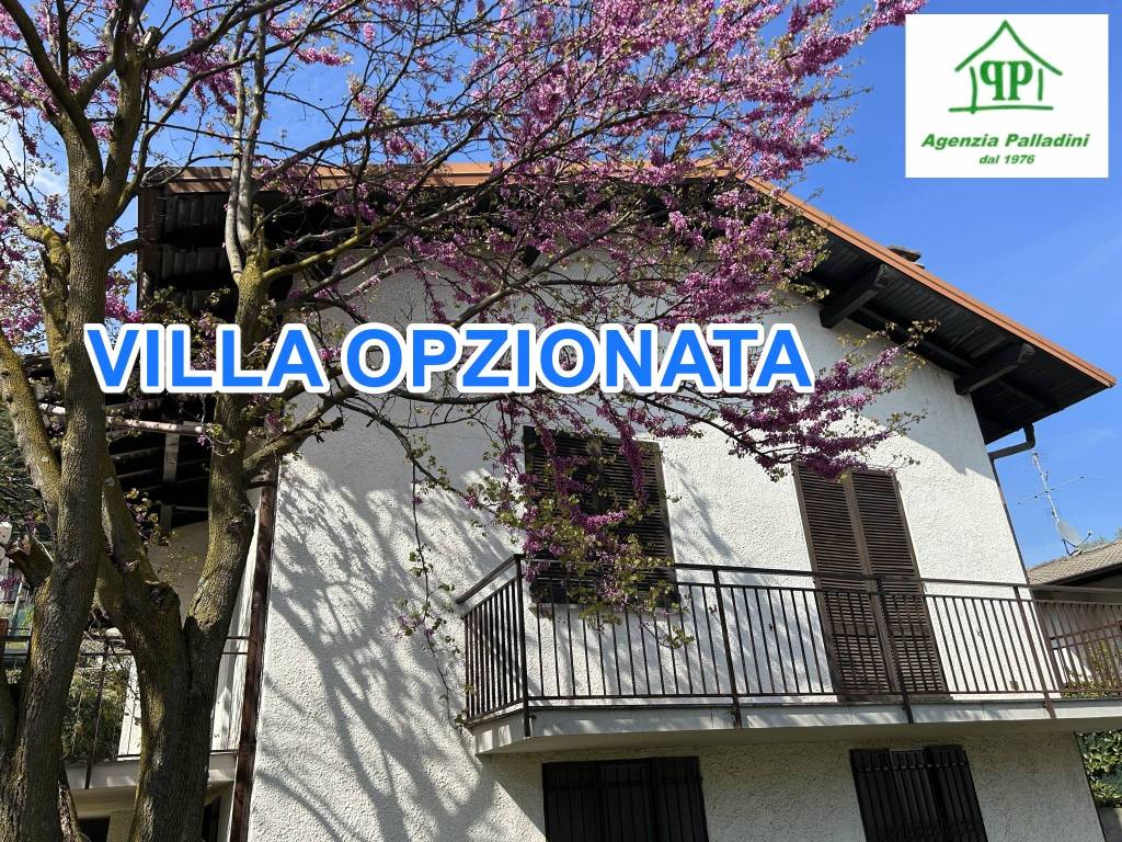 Villa in vendita a Induno Olona via Pezza