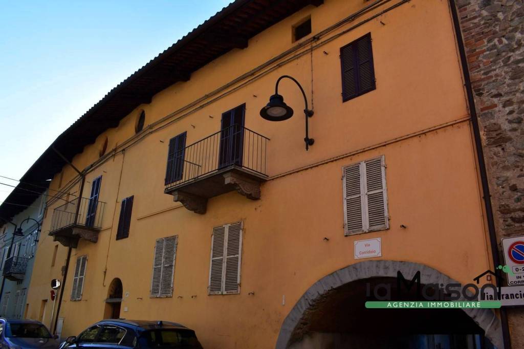 Casa Indipendente in vendita a Piverone via Giovanni Flecchia, 87
