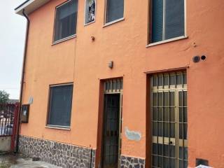 Casa indipendente in vendita a sant'angelo lodigiano via legnano, 28