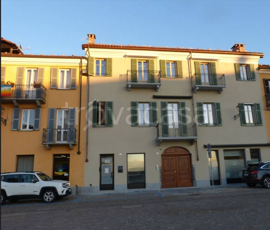 Appartamento in vendita a Fossano piazza Castello, 12