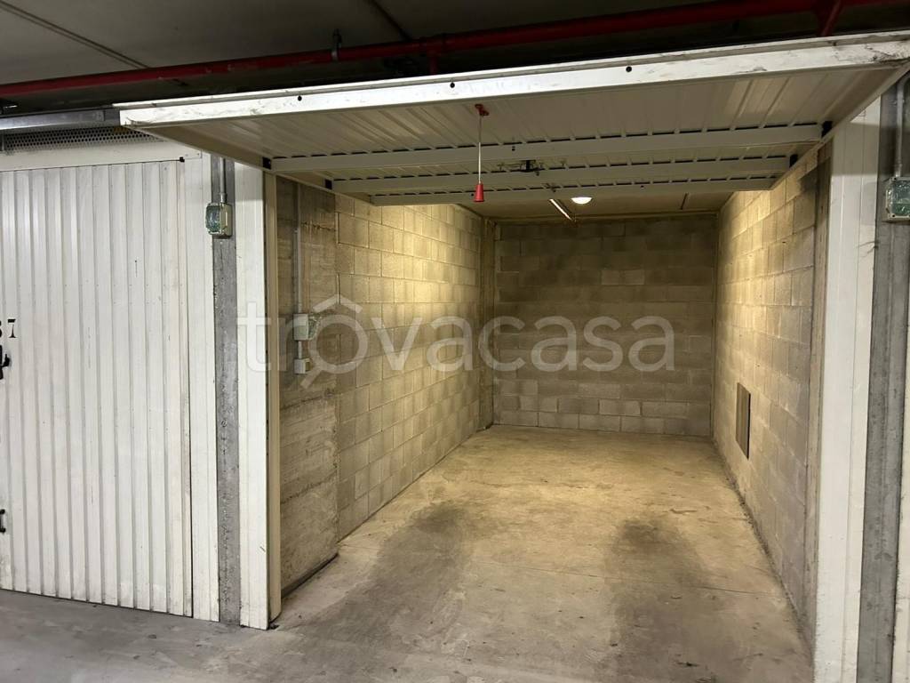 Garage in vendita a Torino corso Giovanni Agnelli, 22
