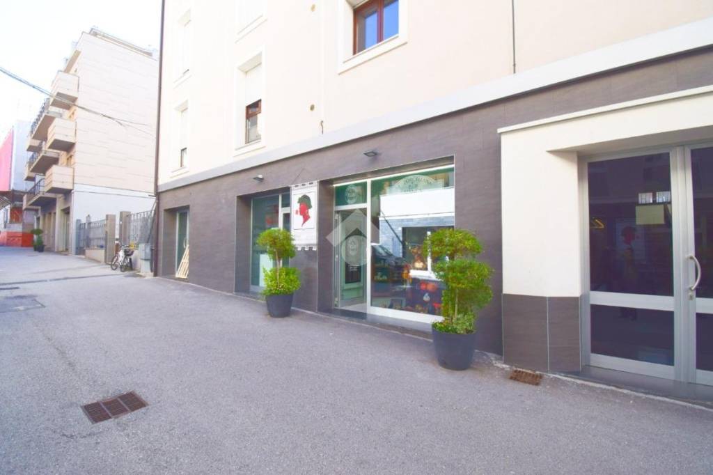 Appartamento in vendita a L'Aquila via Giuseppe Verdi