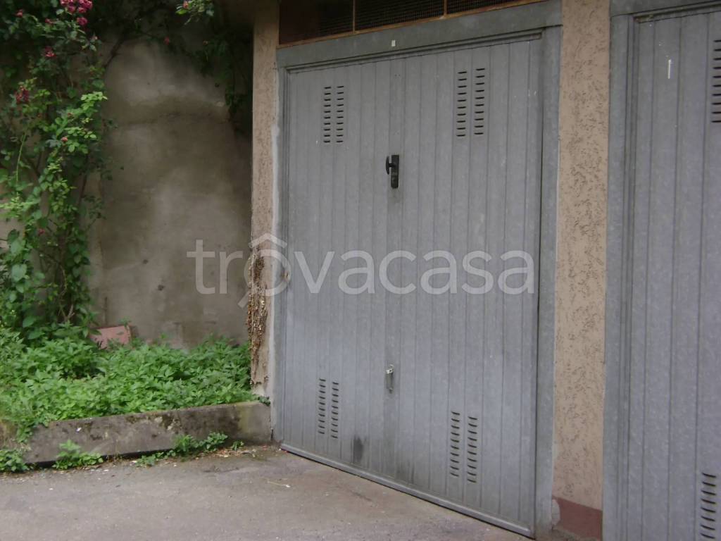 Garage in vendita ad Asti corso Casale