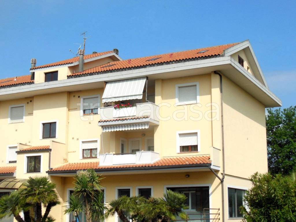 Appartamento in vendita a Cepagatti via Attilio Forlani, 70F