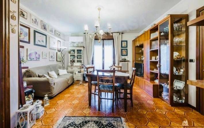 Appartamento in in vendita da privato a Fornovo di Taro via Solferino