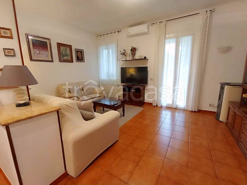 Appartamento in vendita a Vallecrosia via Roma Traversa 1