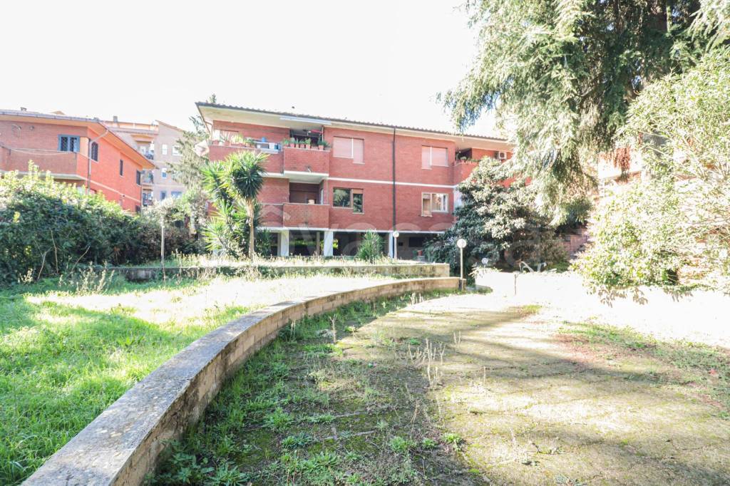 Appartamento in vendita a Bracciano via Luigi Domenici