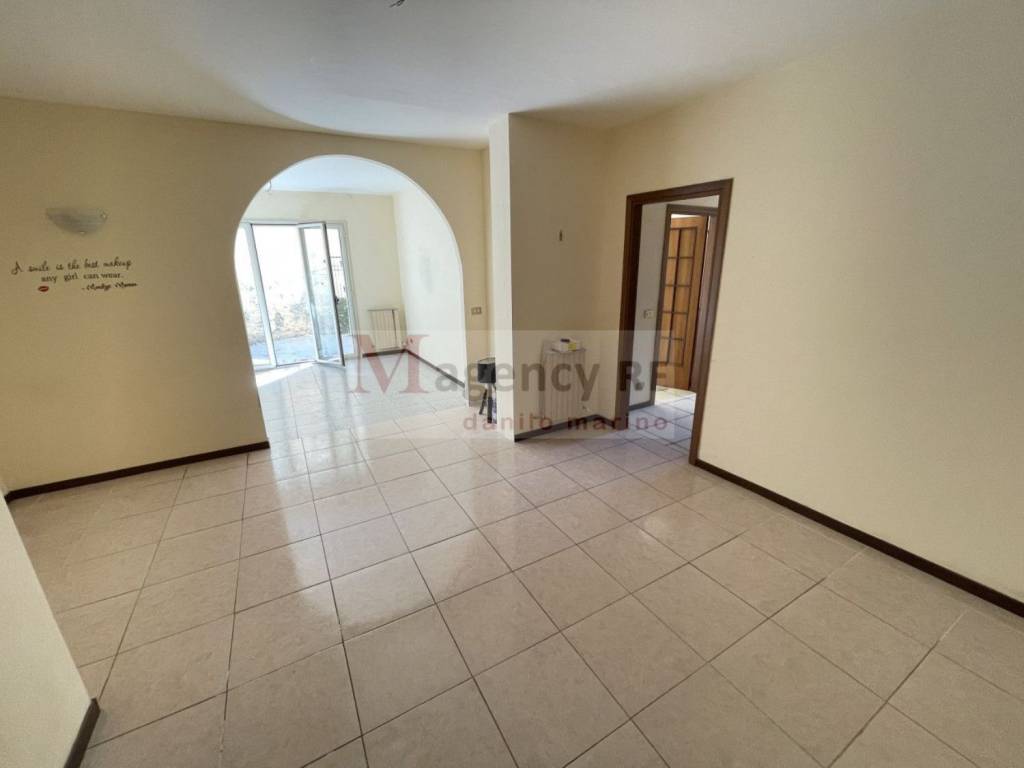 Appartamento in vendita a Reggio di Calabria via Antonio Caserta, 35
