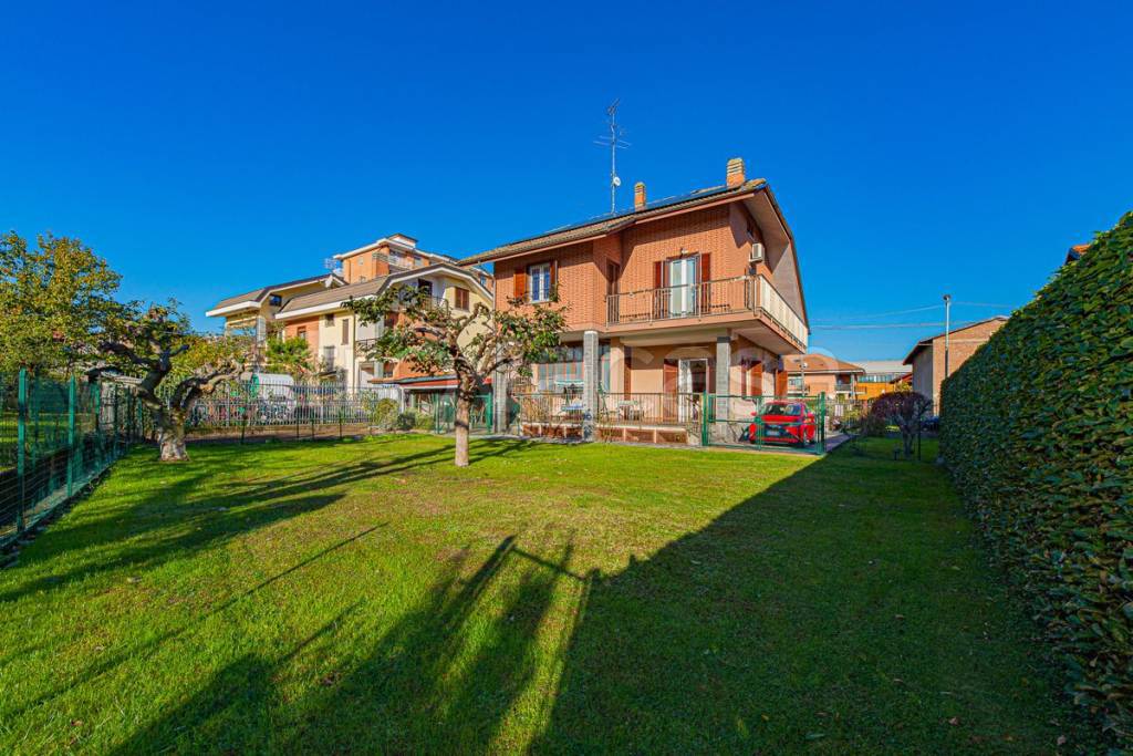 Villa in vendita ad Alpignano via Monviso, 7