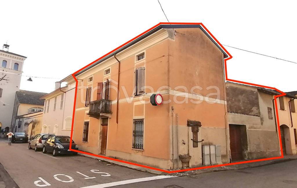 Villa a Schiera in vendita a Rivarolo Mantovano via Virgilio Marone