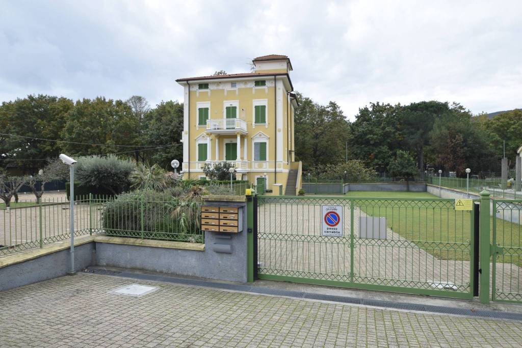 Appartamento in vendita a Spotorno via Giuseppe Verdi, 78