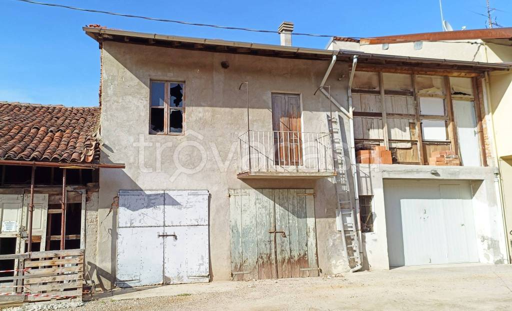 Casa Indipendente in vendita a Cassolnovo via Lavatelli, 46
