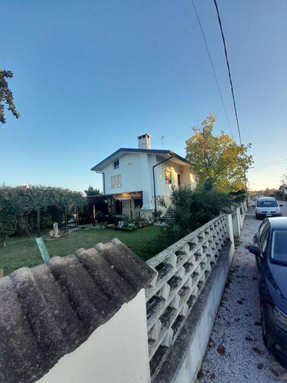 Villa in vendita a San Canzian d'Isonzo