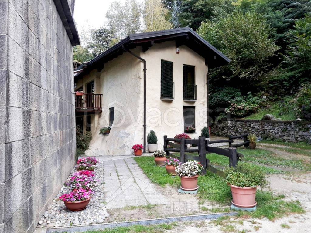 Casa Indipendente in vendita a Borgosesia regione villa san giovanni