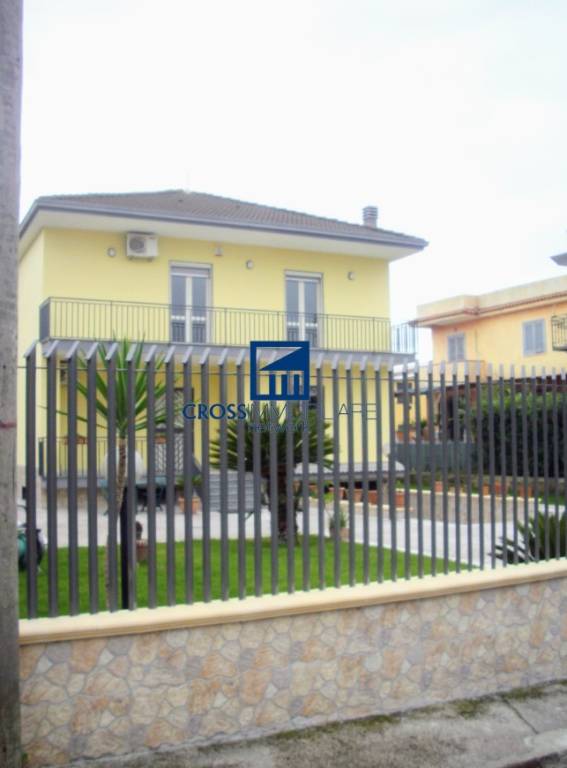 Villa in vendita a Giugliano in Campania via Madonna del Pantano