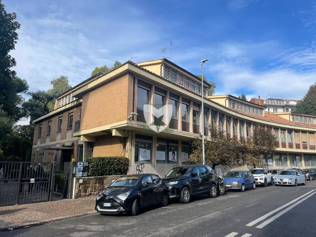Ufficio in affitto a Roma via delle Montagne Rocciose
