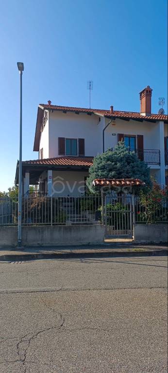 Villa Bifamiliare in in vendita da privato a Brandizzo via Leinì, 41