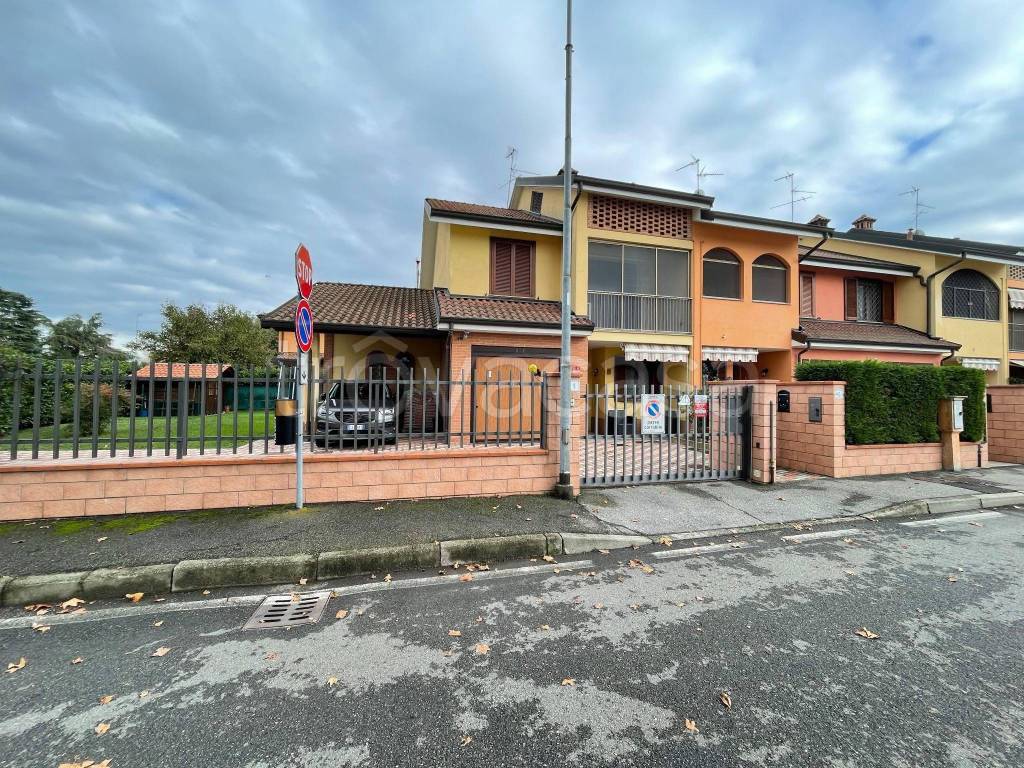 Villa in vendita a Gudo Visconti via Liberazione
